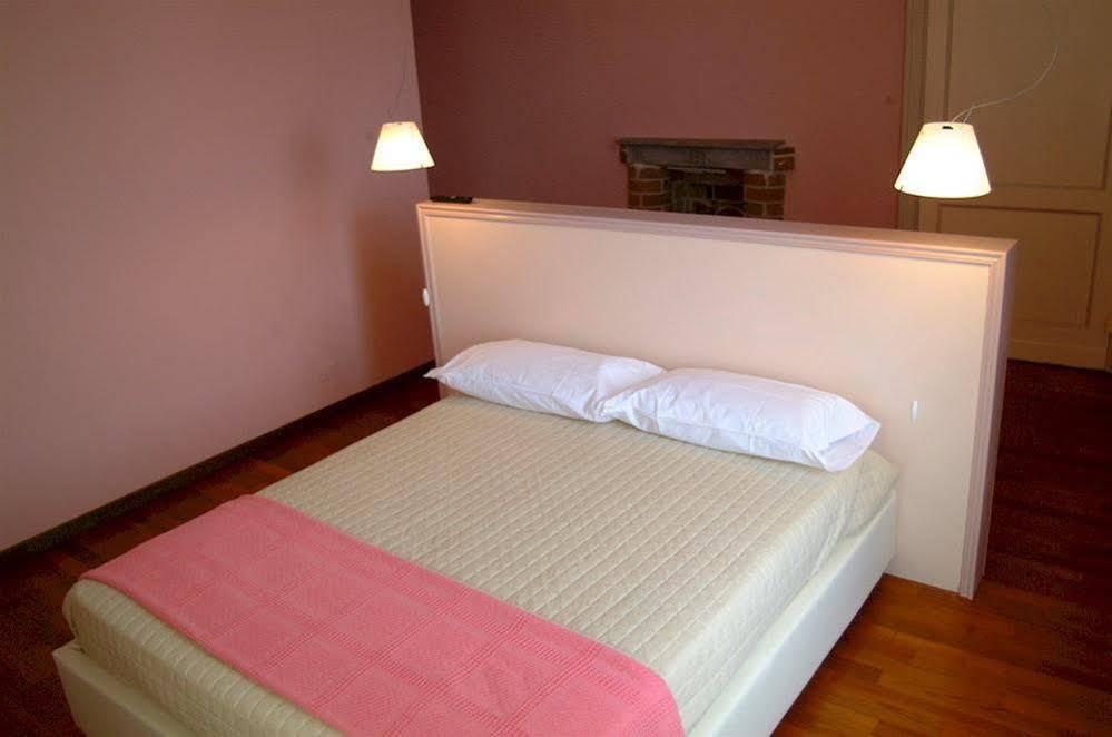Dimora Castello Dei Conti Bed and Breakfast Trinità Exteriör bild