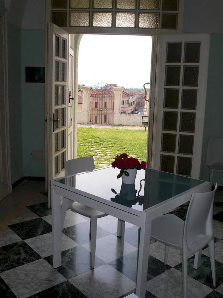Dimora Castello Dei Conti Bed and Breakfast Trinità Exteriör bild